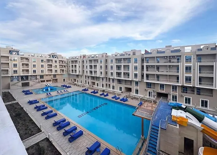 Hub Aqua Park *